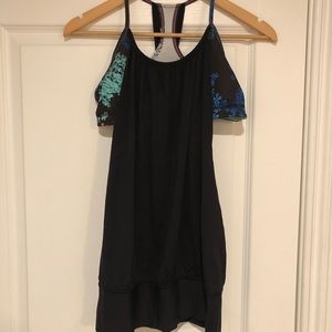 Lululemon Athletica tank top with built in bra!